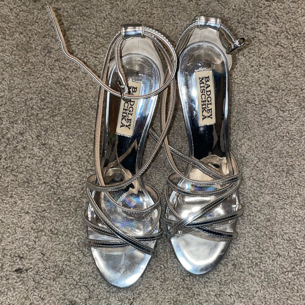 Badgley Mischka sliver high heels